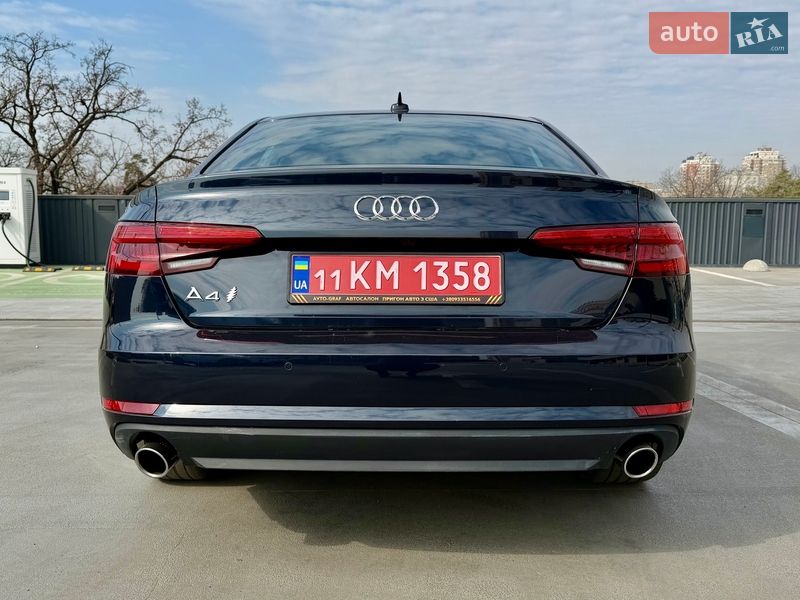 Седан Audi A4 2017 в Киеве