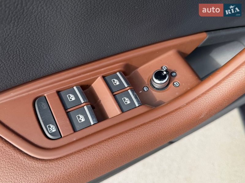 Седан Audi A4 2017 в Киеве