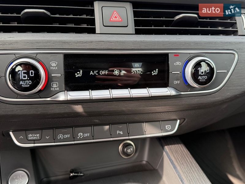 Седан Audi A4 2017 в Киеве