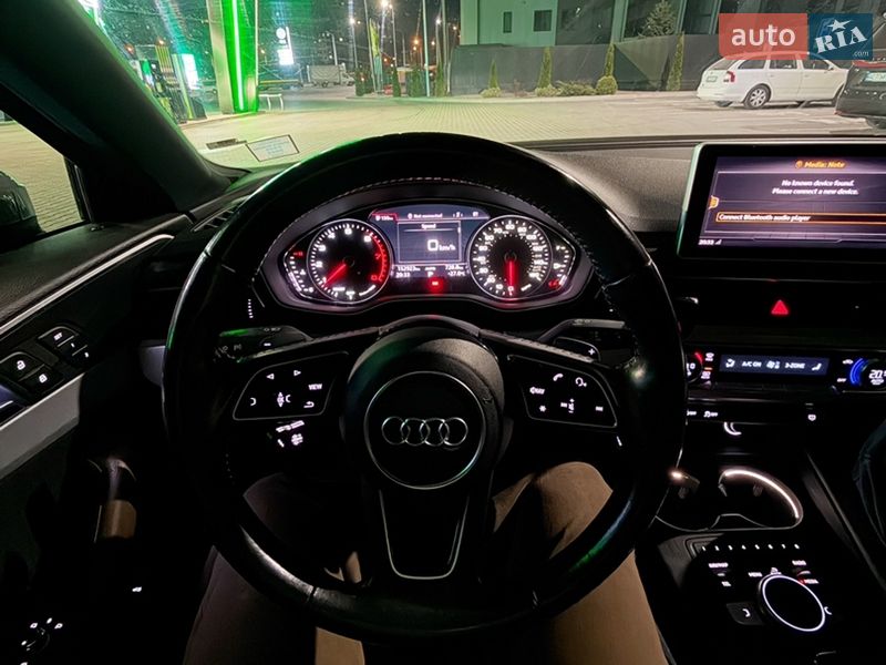 Седан Audi A4 2016 в Луцке