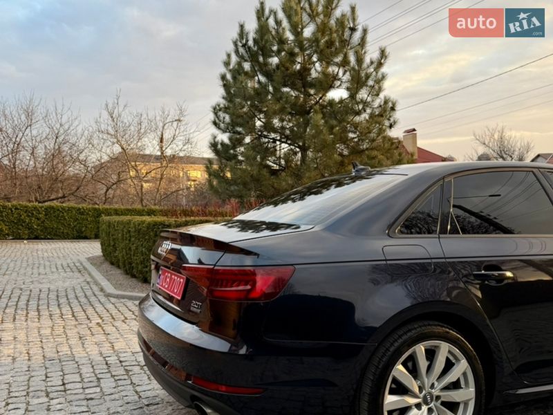 Седан Audi A4 2018 в Днепре