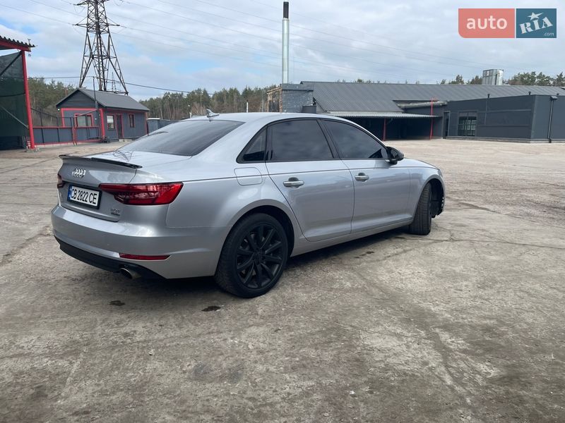 Седан Audi A4 2016 в Чернігові