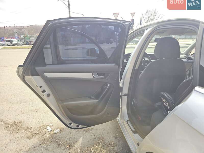 Седан Audi A4 2008 в Кропивницькому