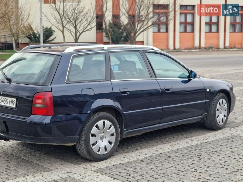 Універсал Audi A4 2000 в Хусті