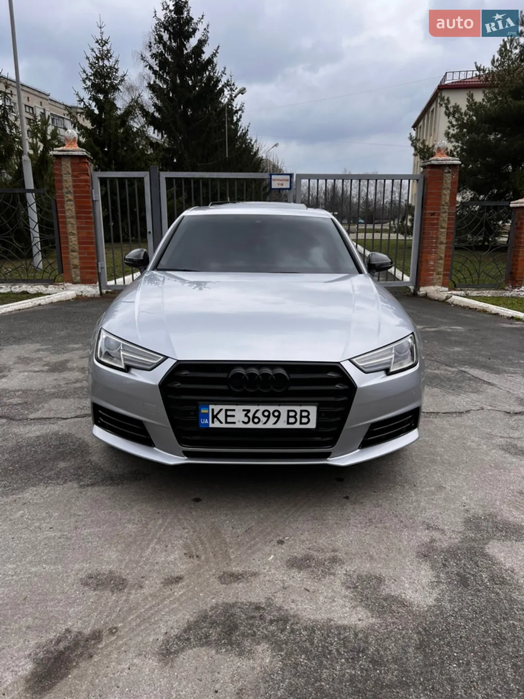 Audi A4 2015 VIN WAUANAF44HN002299 фото оголошення 8 з 18