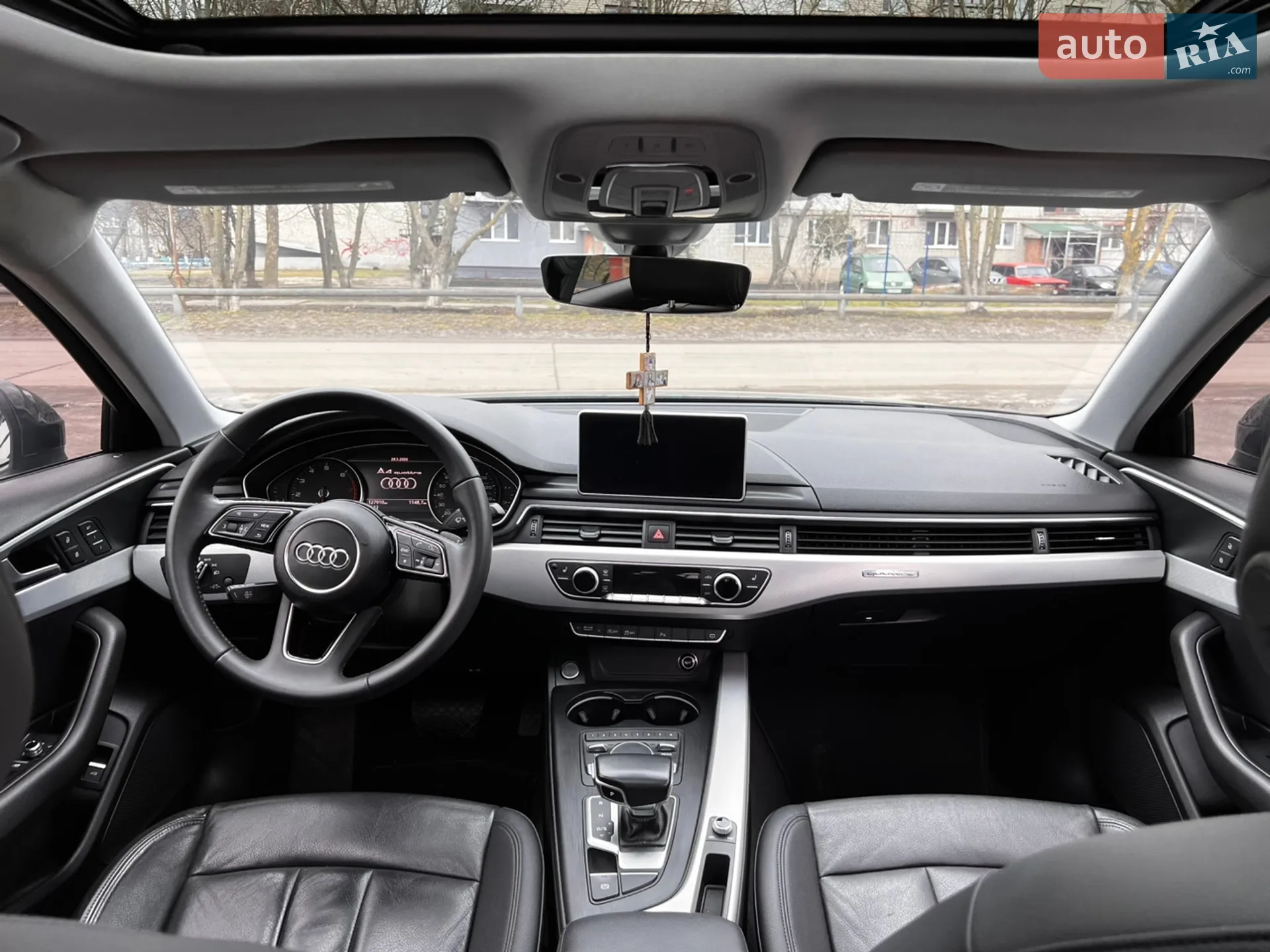 Audi A4 2015 VIN WAUANAF44HN002299 фото оголошення 9 з 18