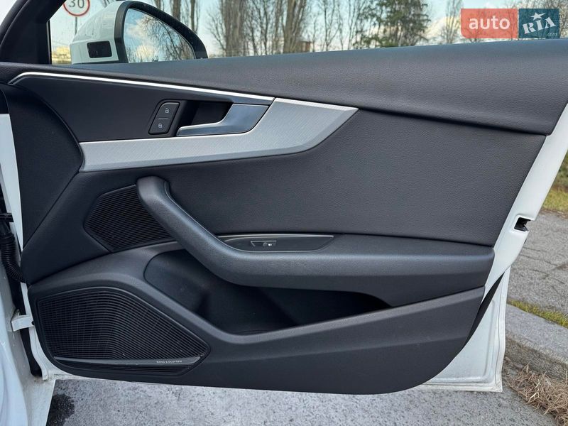 Седан Audi A4 2016 в Києві фото 33 Седан Audi A4 2016 в Києві