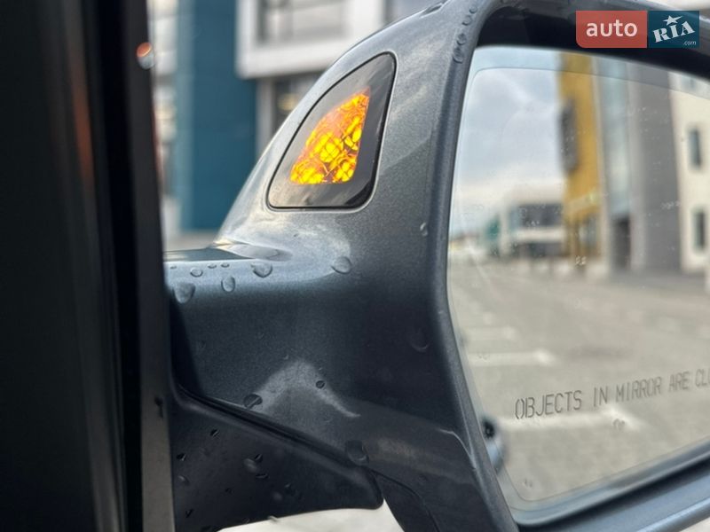 Седан Audi A4 2013 в Львове