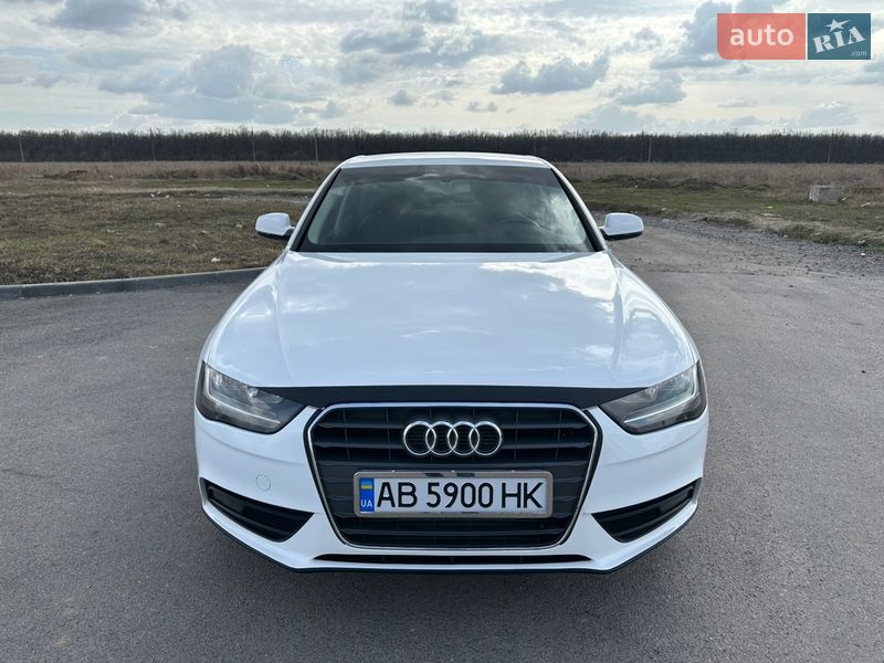 Седан Audi A4 2015 в Виннице