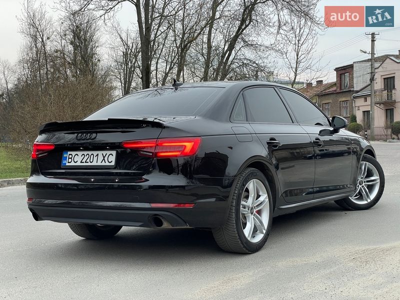 Седан Audi A4 2018 в Львові