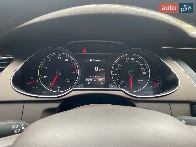 Седан Audi A4 2014 в Львове