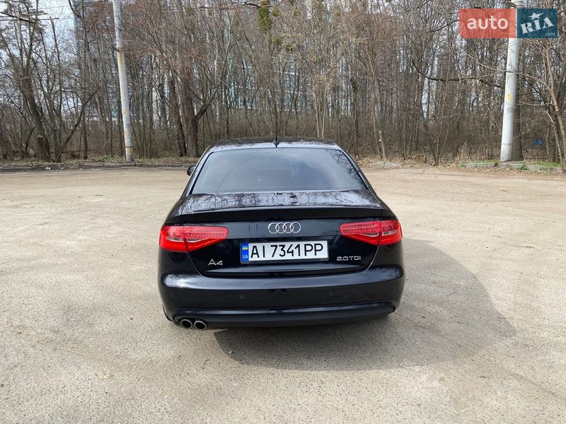 Седан Audi A4 2013 в Киеве