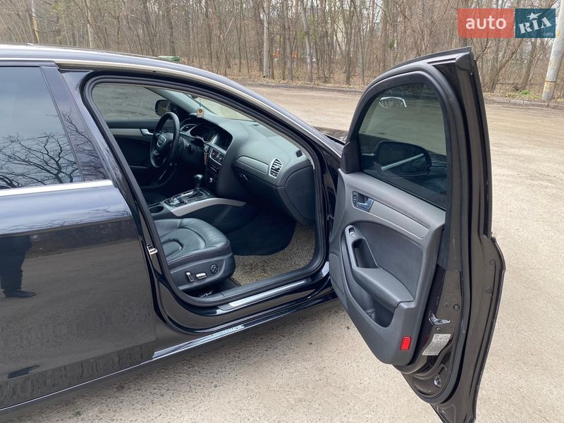 Седан Audi A4 2013 в Киеве