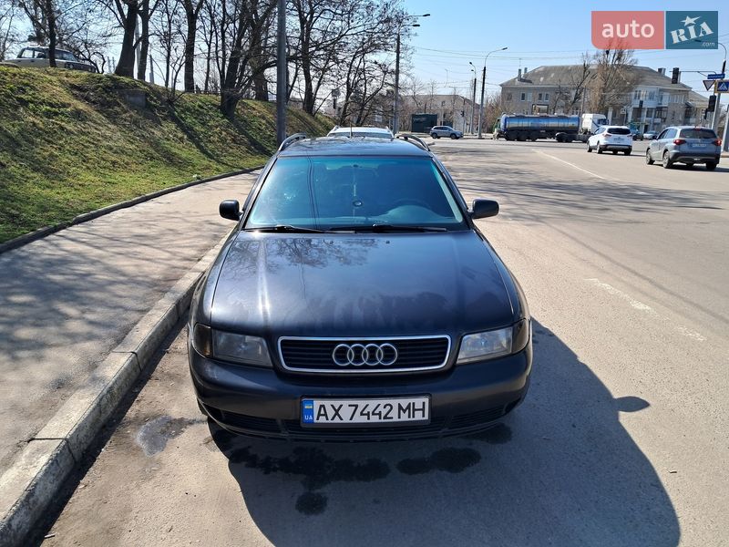 Универсал Audi A4 1998 в Харькове
