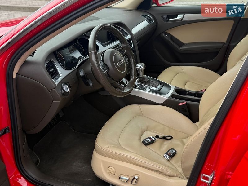 Седан Audi A4 2015 в Радехове