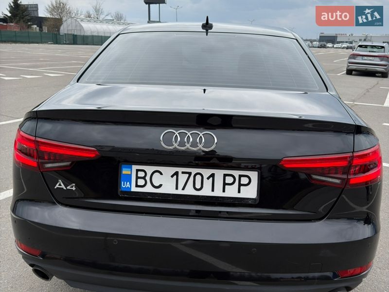 Седан Audi A4 2017 в Львове