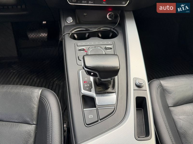 Седан Audi A4 2017 в Києві
