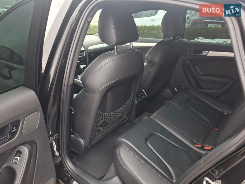 Седан Audi A4 2015 в Кам'янець-Подільському