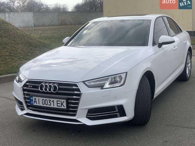 Седан Audi A4 2016 в Борисполі
