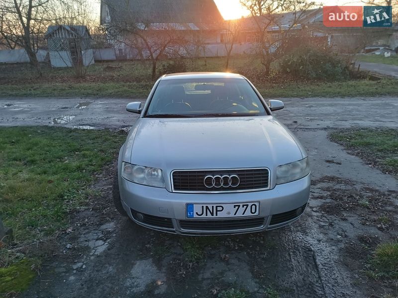 Седан Audi A4 2001 в Дунаевцах