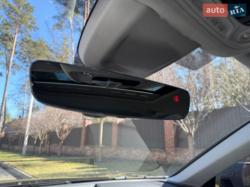 Седан Audi A4 2017 в Киеве