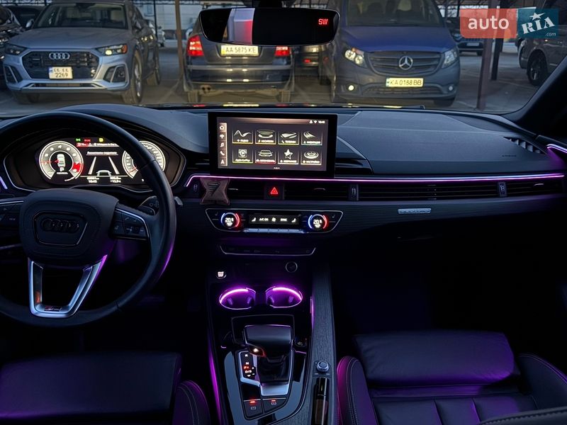Седан Audi A4 2020 в Киеве