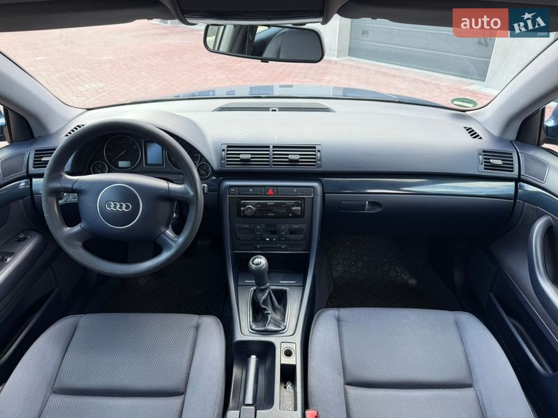Универсал Audi A4 2004 в Сарнах