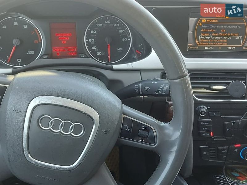 Седан Audi A4 2012 в Житомире