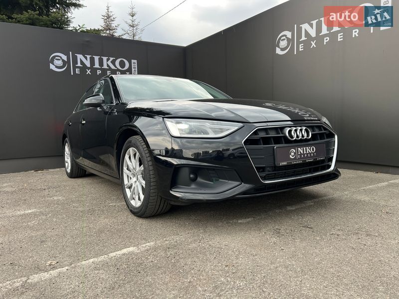 Седан Audi A4 2020 в Львове