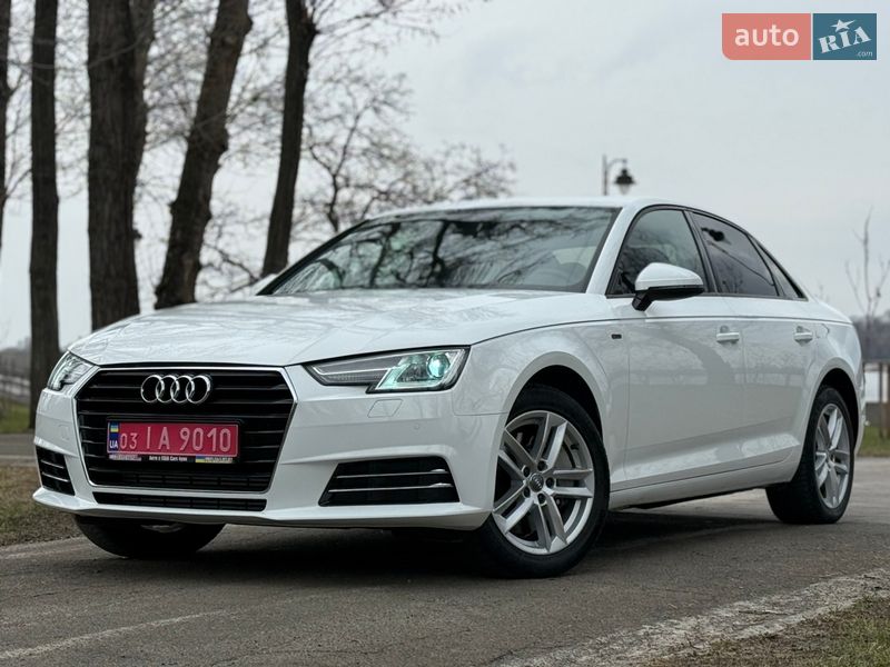 Седан Audi A4 2017 в Киеве