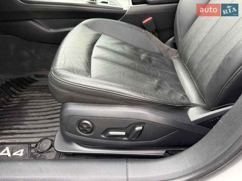 Седан Audi A4 2017 в Киеве