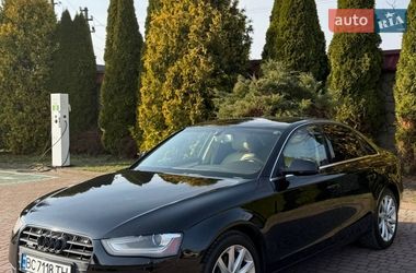 Седан Audi A4 2012 в Львове