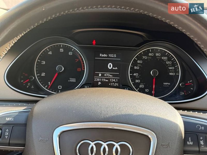 Седан Audi A4 2012 в Львові