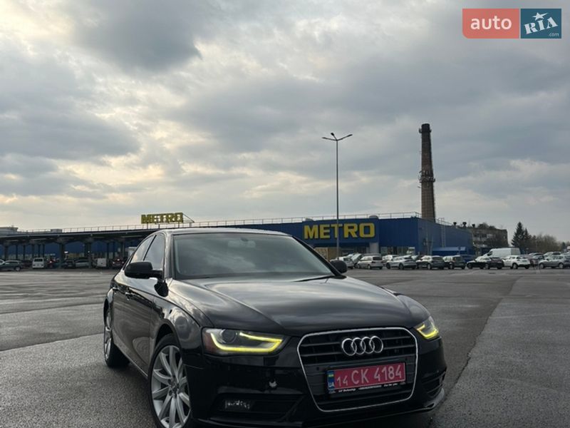 Седан Audi A4 2013 в Львове