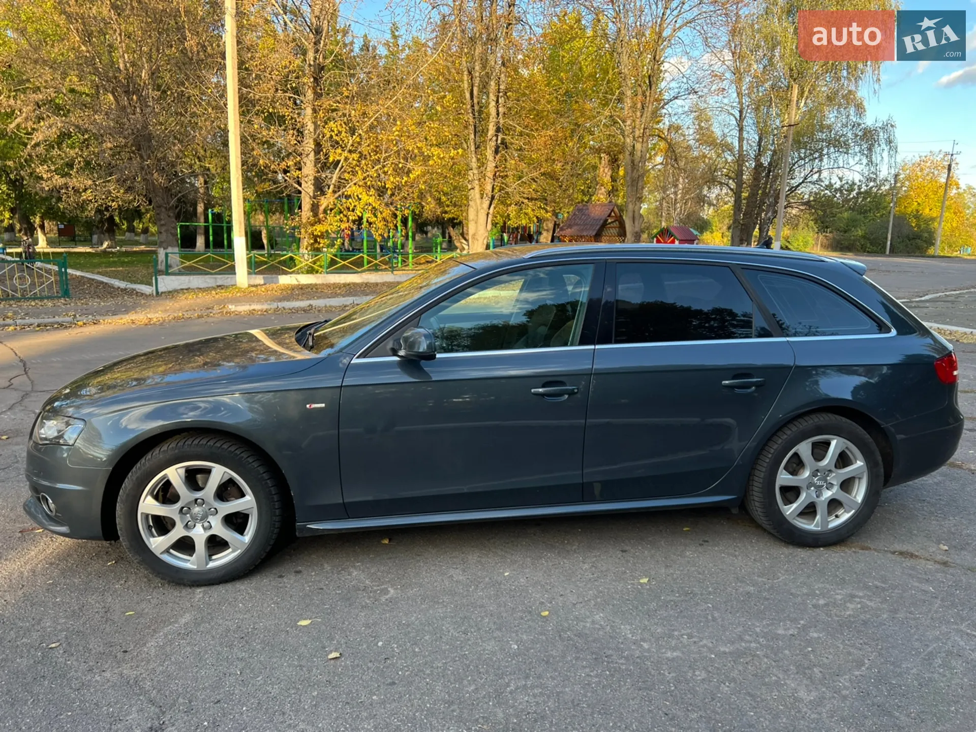 2010 Audi A4 - мініатюра 6