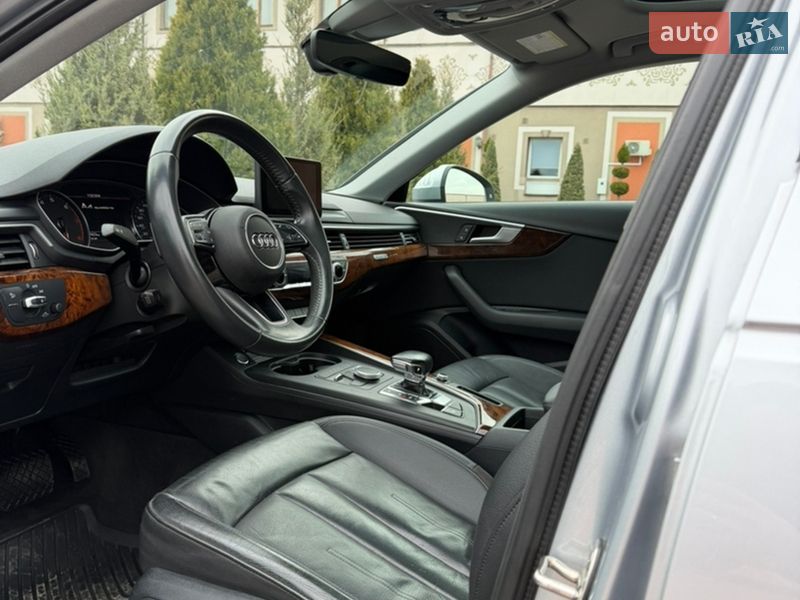 Седан Audi A4 2018 в Стрые