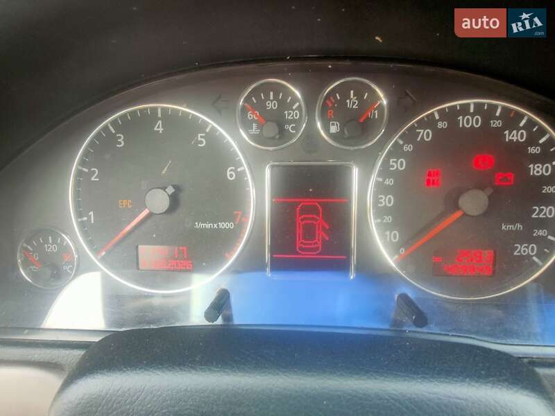 Седан Audi A4 2000 в Харькове