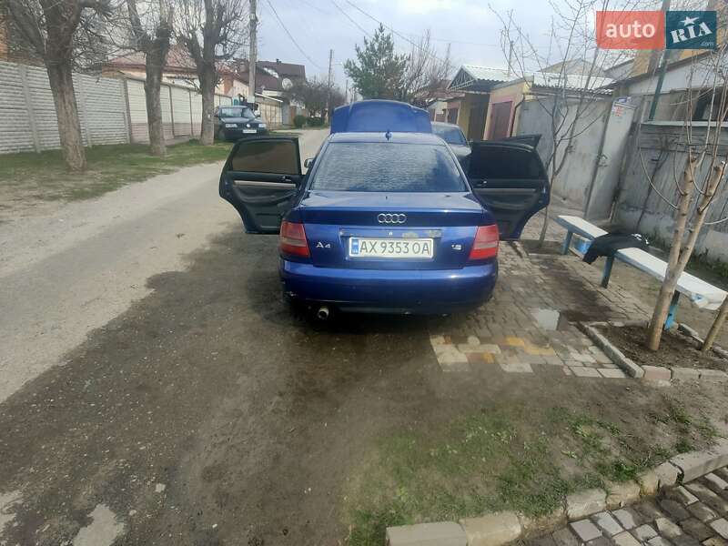 Седан Audi A4 2000 в Харькове