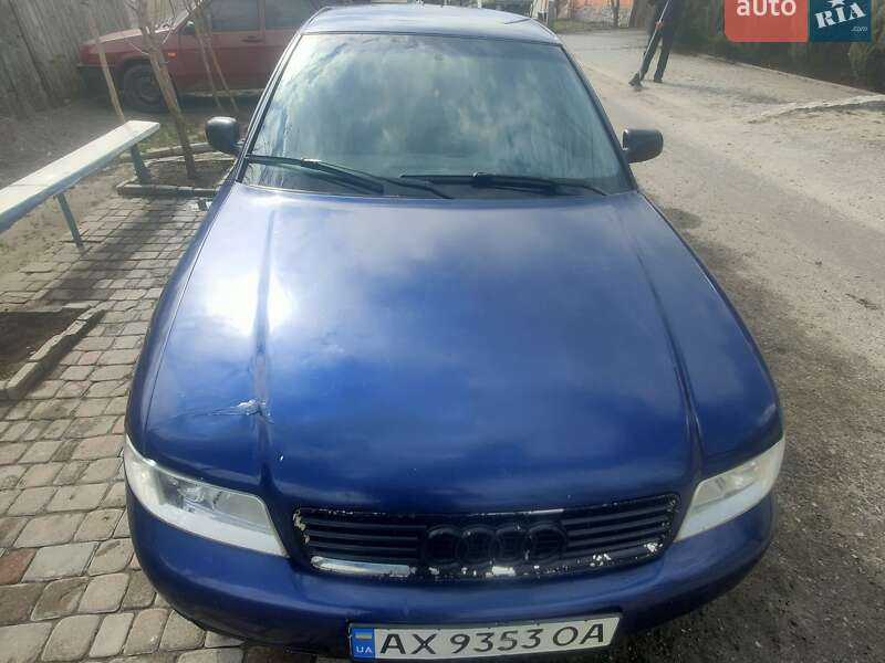 Седан Audi A4 2000 в Харькове