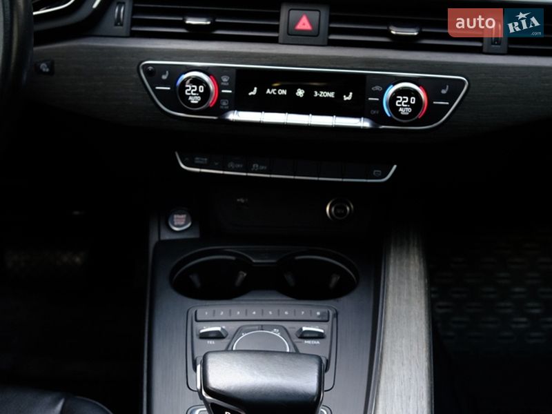 Седан Audi A4 2019 в Києві