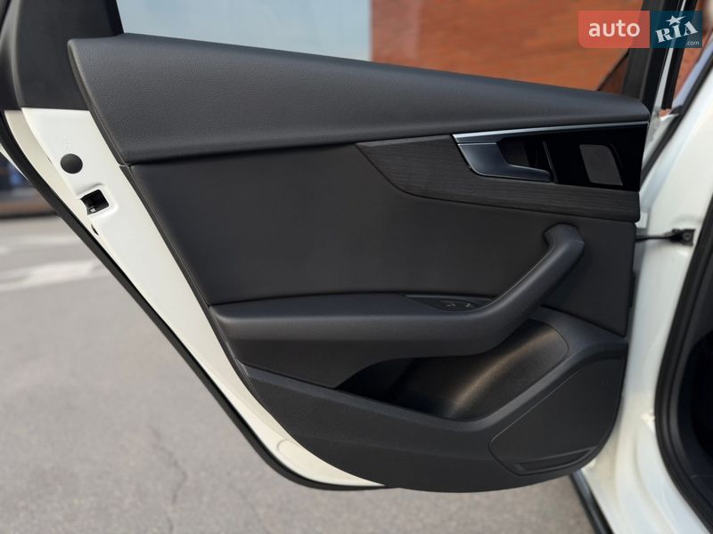 Седан Audi A4 2021 в Киеве фото 39 Седан Audi A4 2021 в Киеве