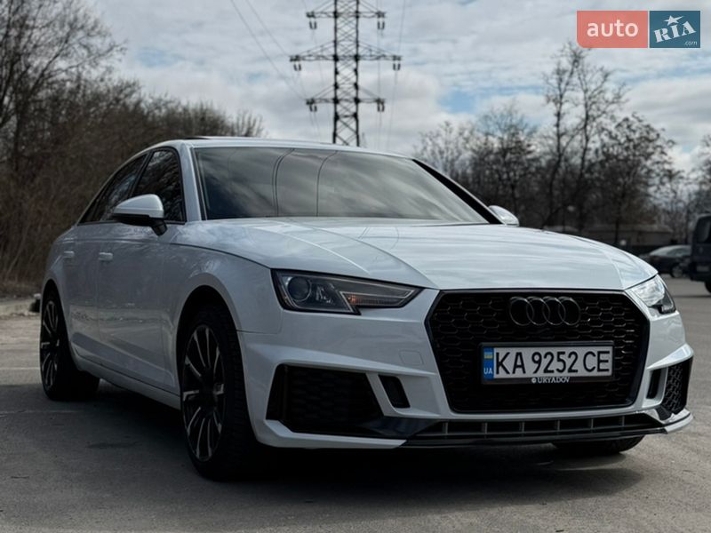 Седан Audi A4 2017 в Дніпрі