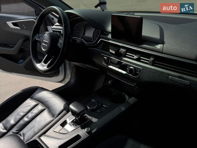 Седан Audi A4 2017 в Дніпрі