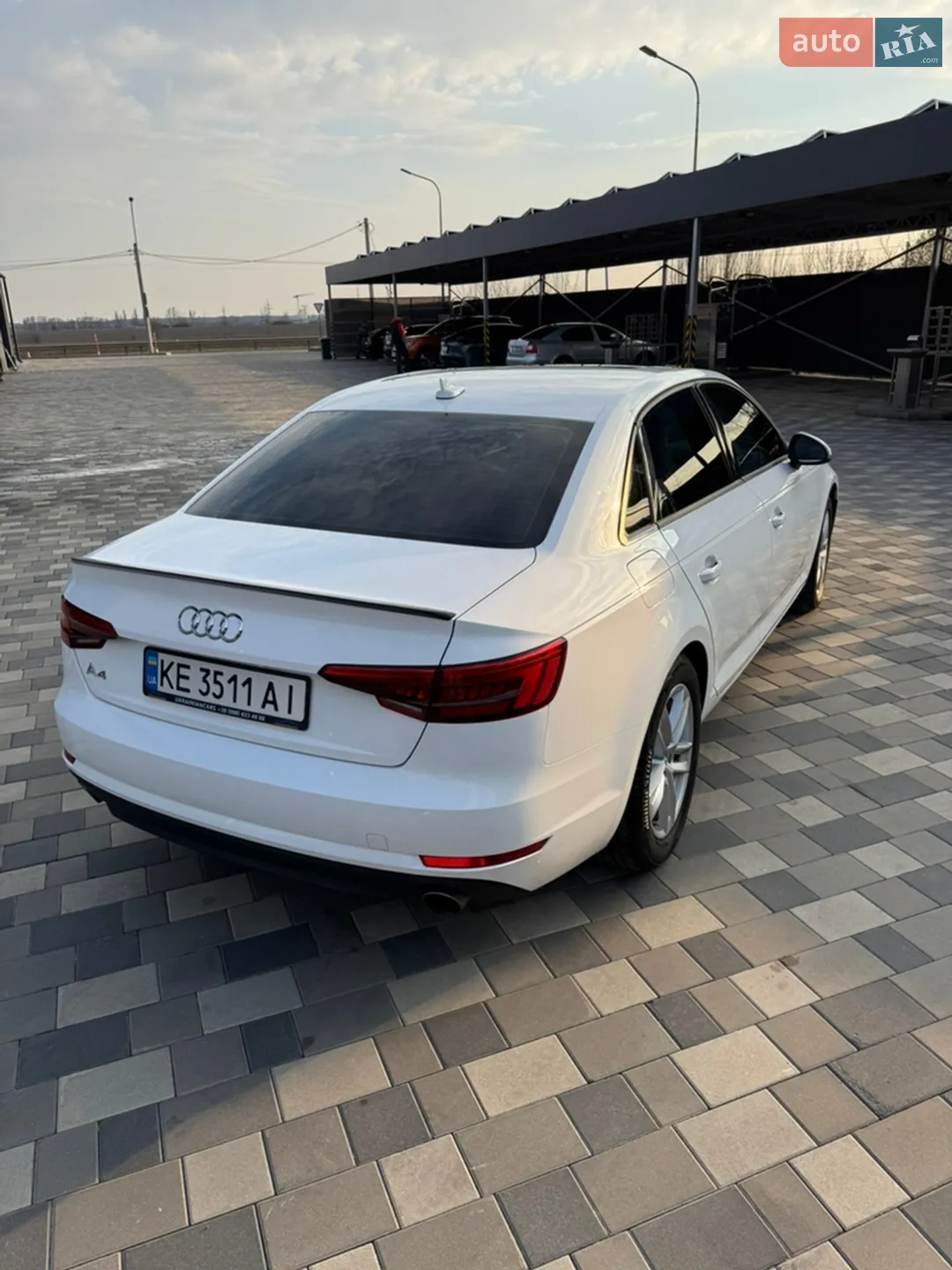 2017 Audi A4 - мініатюра 8