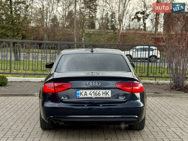 Седан Audi A4 2013 в Львове