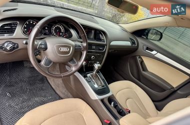 Седан Audi A4 2013 в Львове