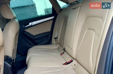 Седан Audi A4 2013 в Львове