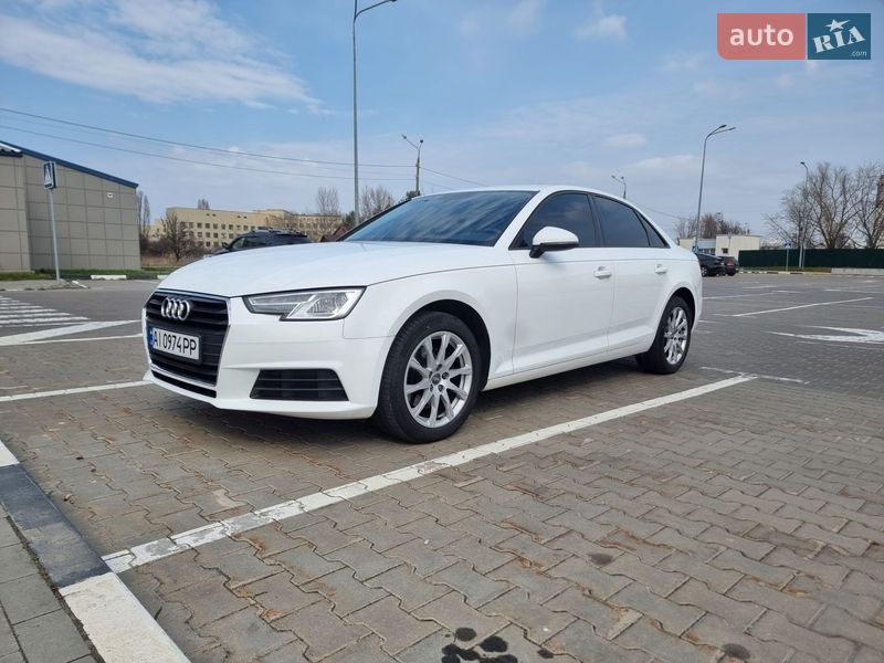 2017 Audi A4, VIN WAUZZZF49JA052795:plate — фото 1 (autoria)