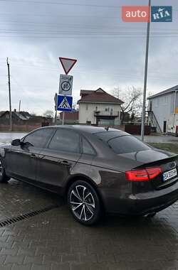 Седан Audi A4 2013 в Знам'янці