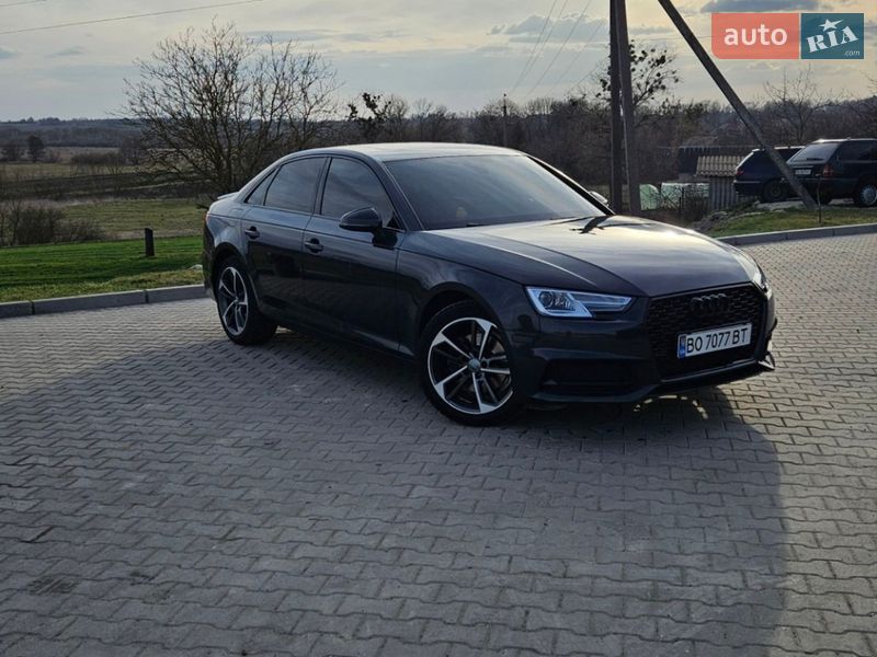Седан Audi A4 2019 в Тернополе